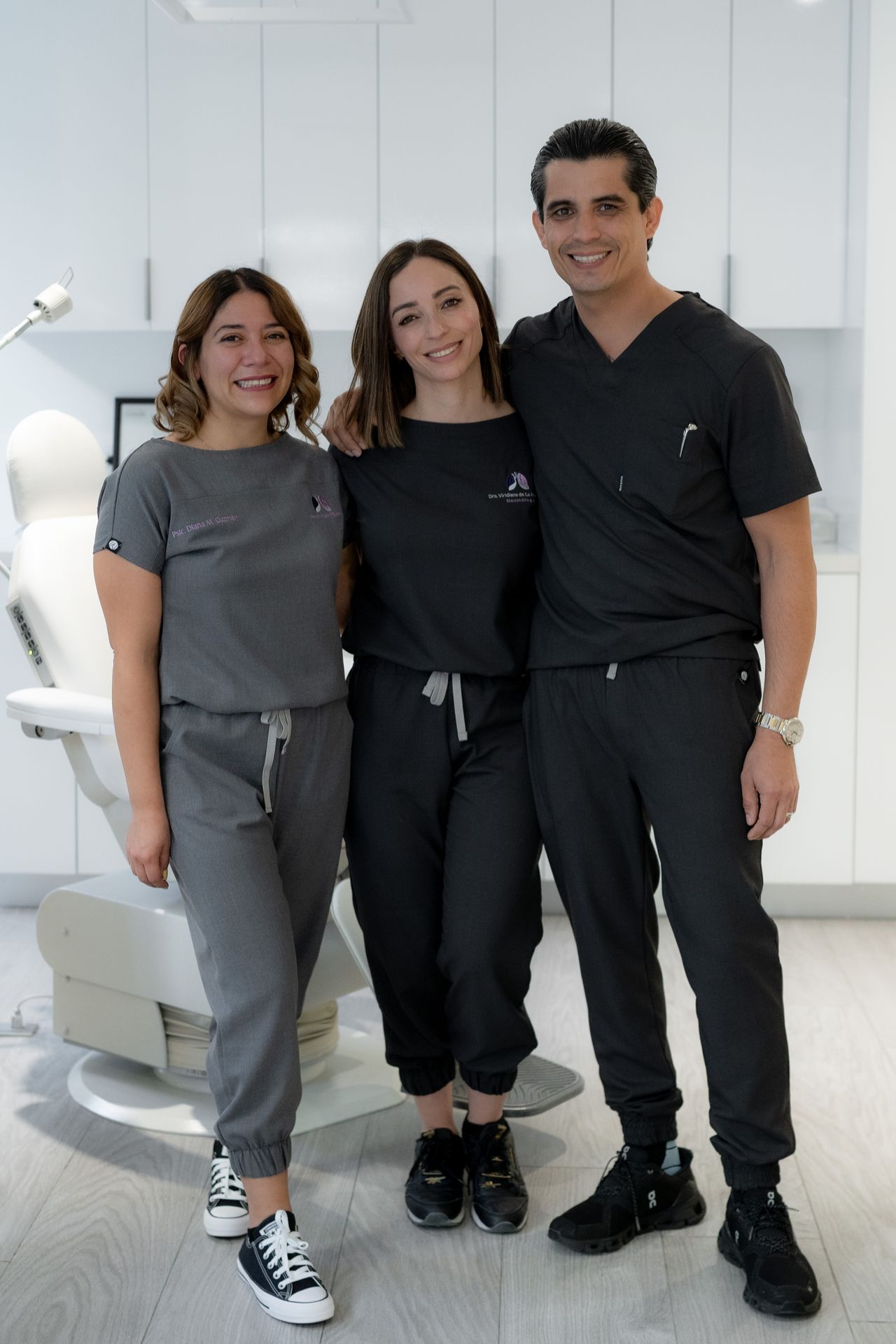 Equipo médico de la Dra. Viridiana De la Herrán